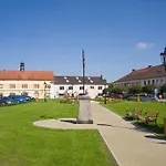 Bohemia Retreat Neveklov