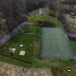 Bohemia Retreat *
